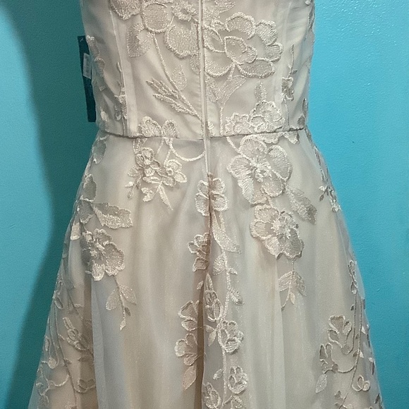 Tahari Champagne Gold Dress Size 10 - Picture 3 of 9